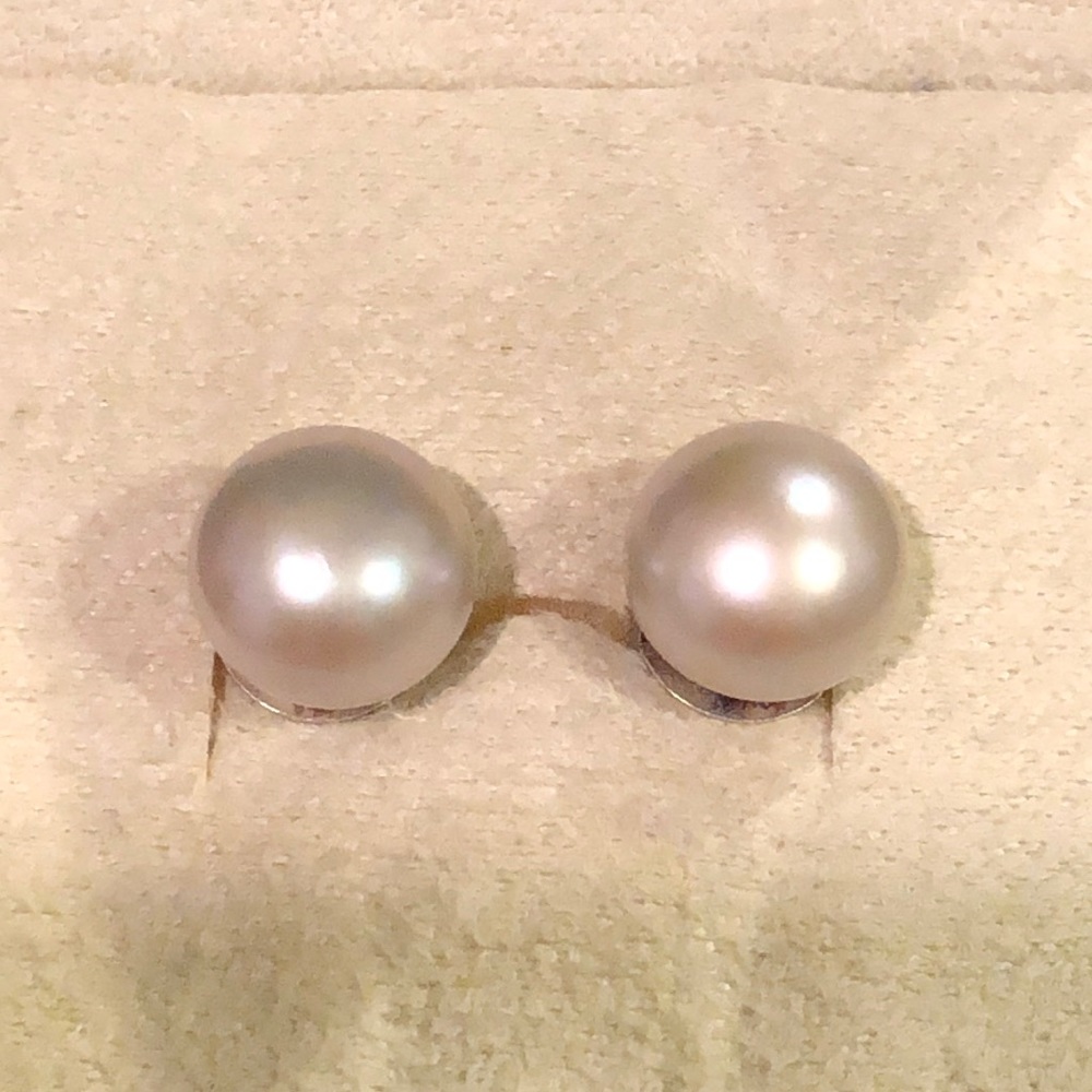 Sterling silver gray pearl earrings